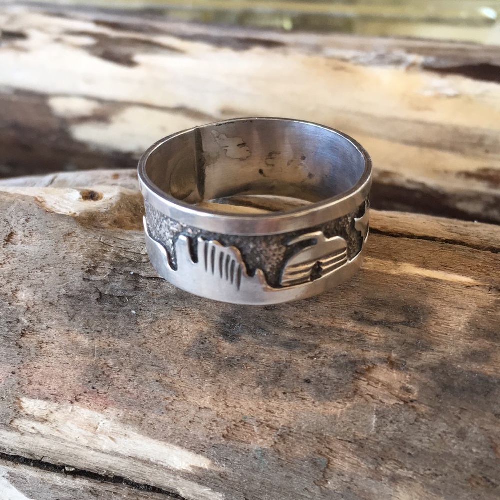 Native American Vintage Storyteller Ring Size 12 - Picture 2 of 6